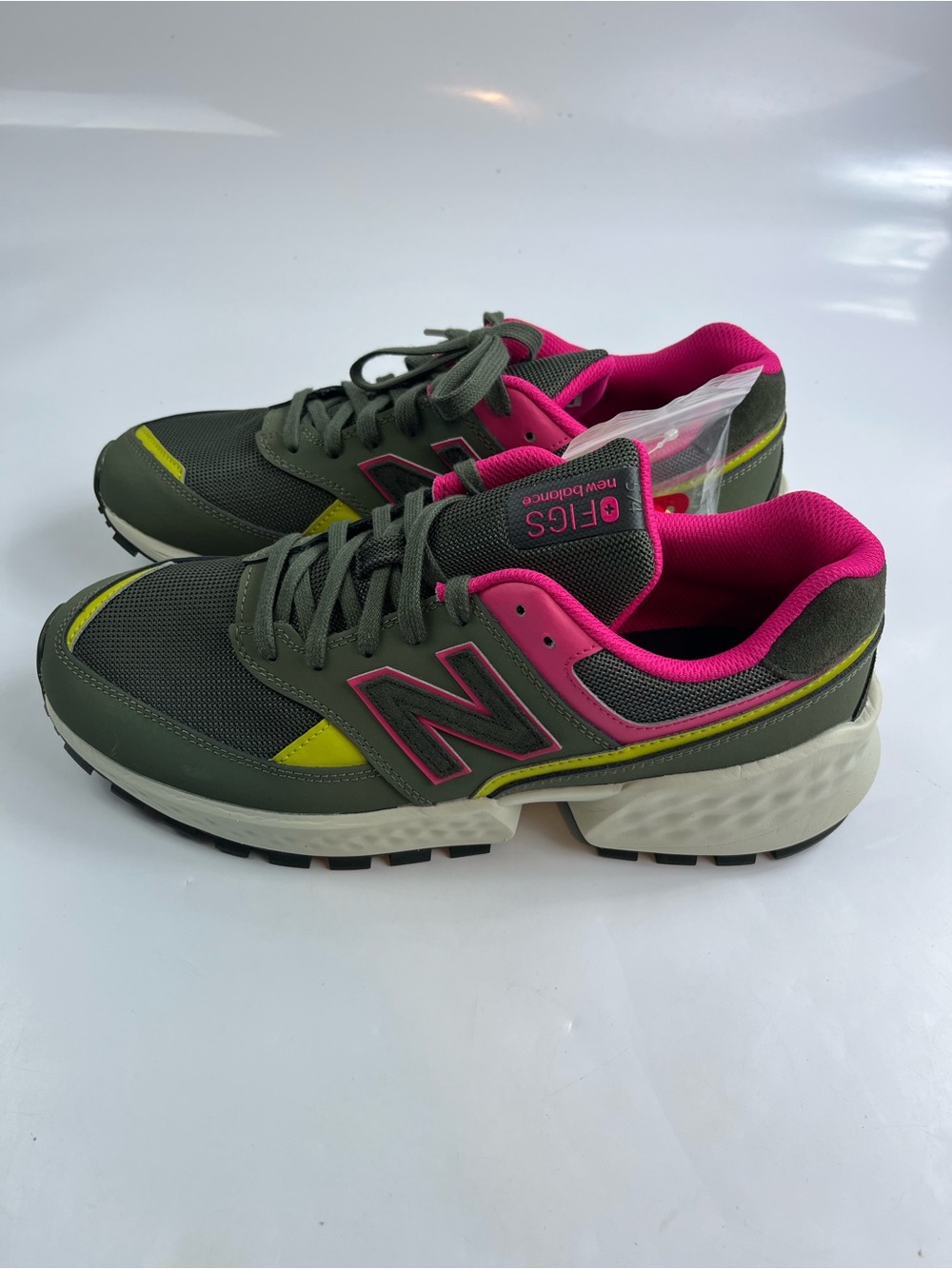 Figs New Balance 574S-Moss Green Pink Unisex Women’s 11 D